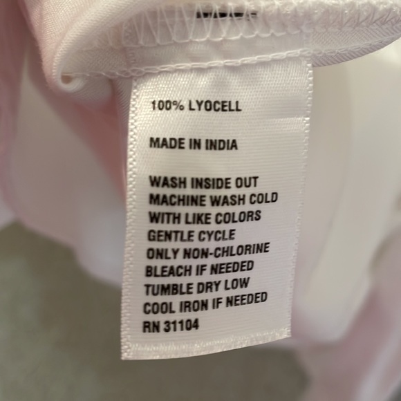 Crown & Ivy XXL cream/white ruffle blouse NWT - Picture 4 of 4